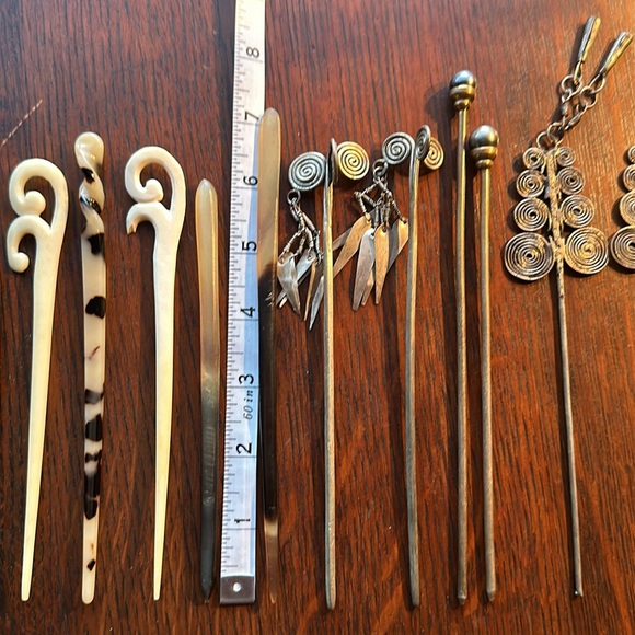 15 hair sticks from my travels around the world…metal, bone, black pearls & horn - Picture 9 of 16